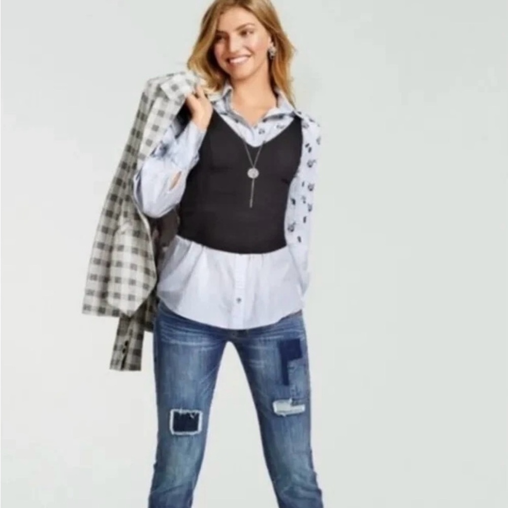 CAbi Black V-Neck Cropped Camisole - Picture 10 of 12